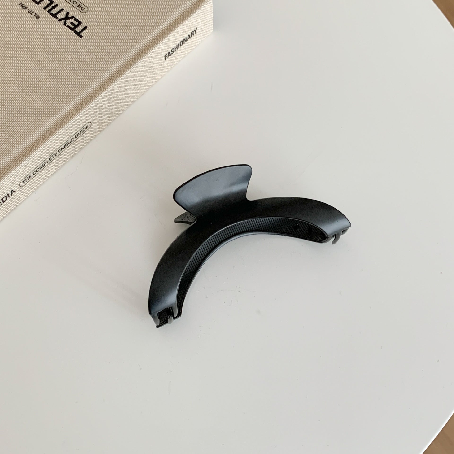 Metal Arch High-end Grip Advanced Sense Hair Accessory Clips