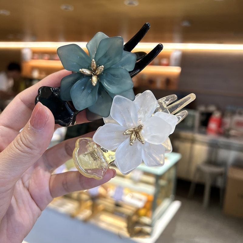 Women's Fashionable And Airy Floral Styled Pillow Hair Clips