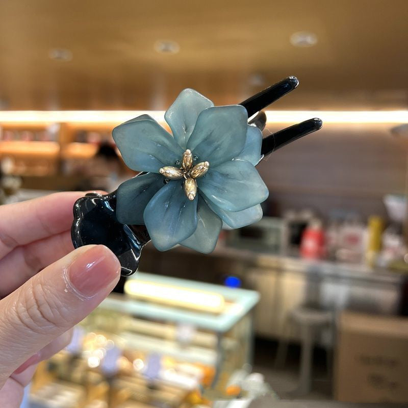 Women's Fashionable And Airy Floral Styled Pillow Hair Clips
